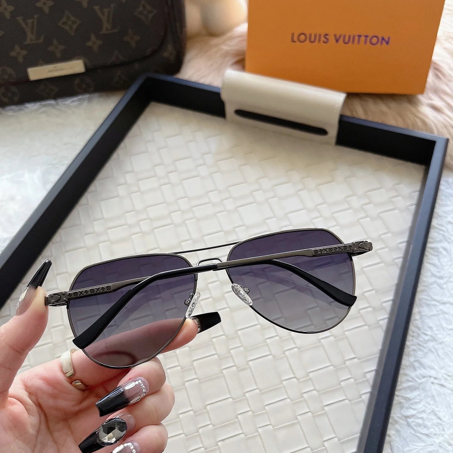 Fashion hot 3 color sunglasses 6031